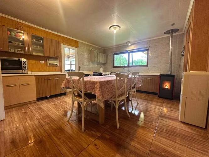 VENDO GRAN CASA EN PARCELA SECTOR MOMBERG (157402)