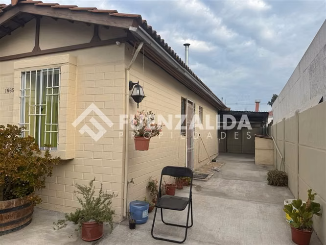 Casa en venta de 3 dorm. en Padre Hurtado