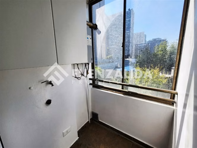 Venta departamento Estación Central 2D 1B Metro Ecuador