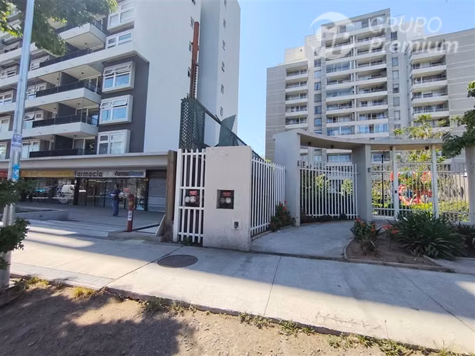 Departamento en venta de 2D 2B 1 est en Ñuñoa