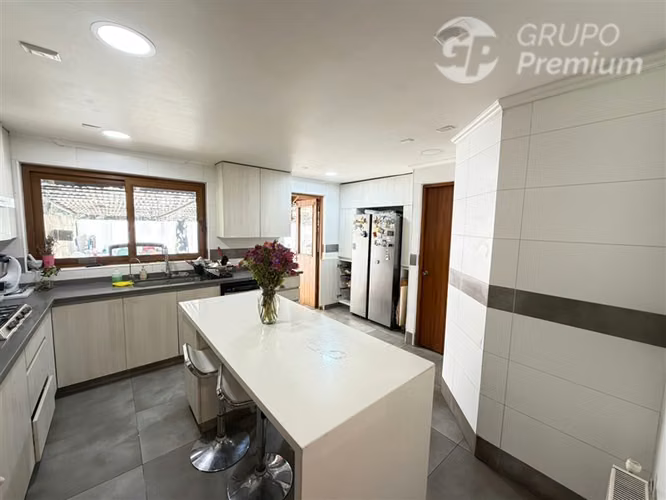 Parcela en venta de 5000 mts en Colina condominio Chicureo 2