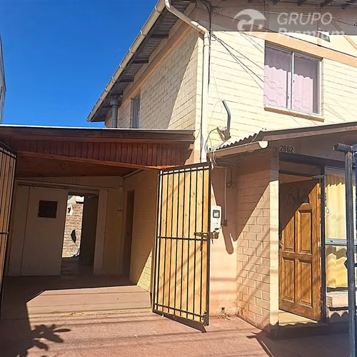 CASA 2D-1B EXCELENTE UBICACIÓN