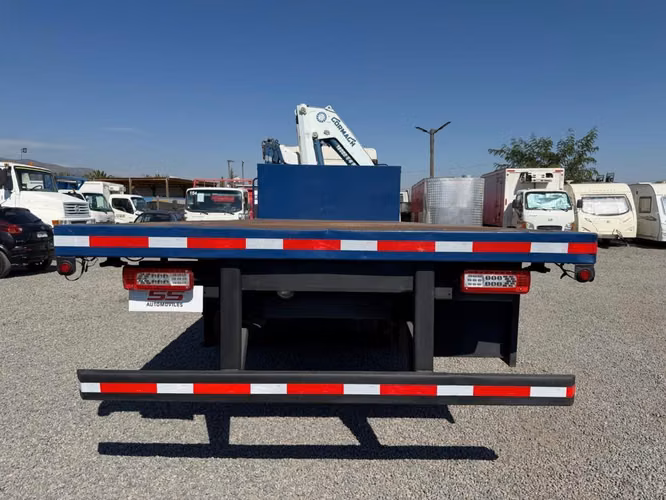 VOLVO VM  220 2015