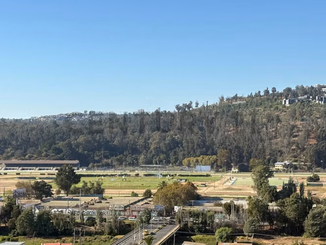 Venta céntrico departamento vista panorámica Viana