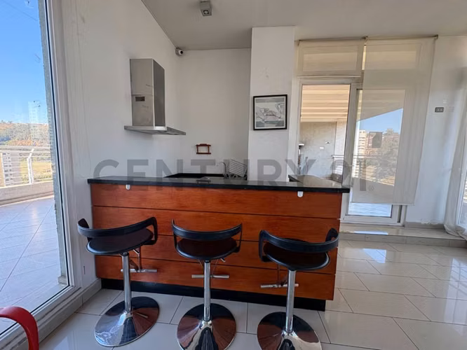 Venta céntrico departamento vista panorámica Viana