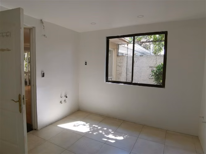 Casa en venta de 5 dorm. en La Reina