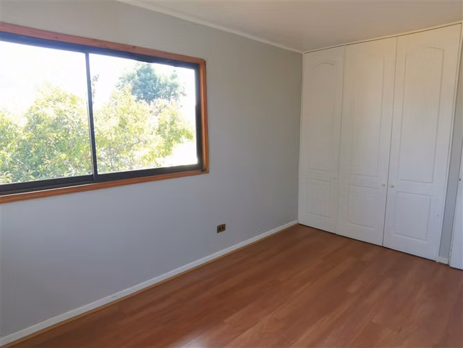 Casa en venta de 5 dorm. en La Reina