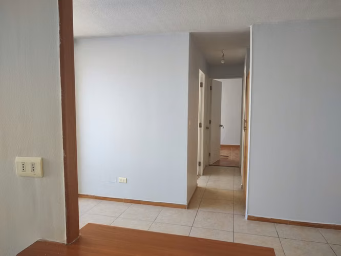 Rebajado!! Dp. Remodelado, 2D, 1B, 1 cuadra de Av. Carrascal