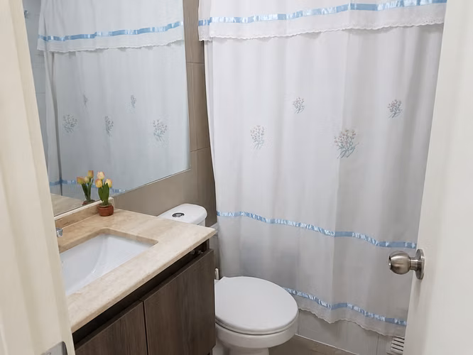 PRECIO REBAJADO: VENDO DEPTO AMOBLADO EN EXCELENTE UBICACIÓN SANTIAGO CENTRO