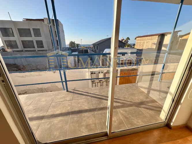 Arriendo Casa/hostal amoblada con 8 Dormitorios c/u con Baño Privado + Sala Estar, Mejillones