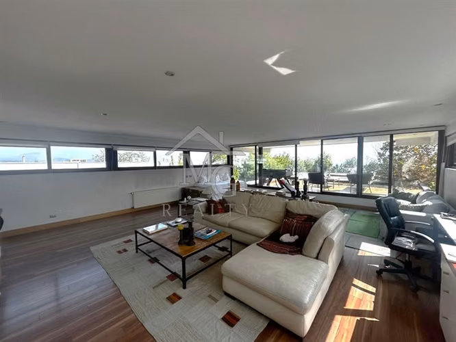 Casa en venta de 4 dorm. en Piedra Roja Colina