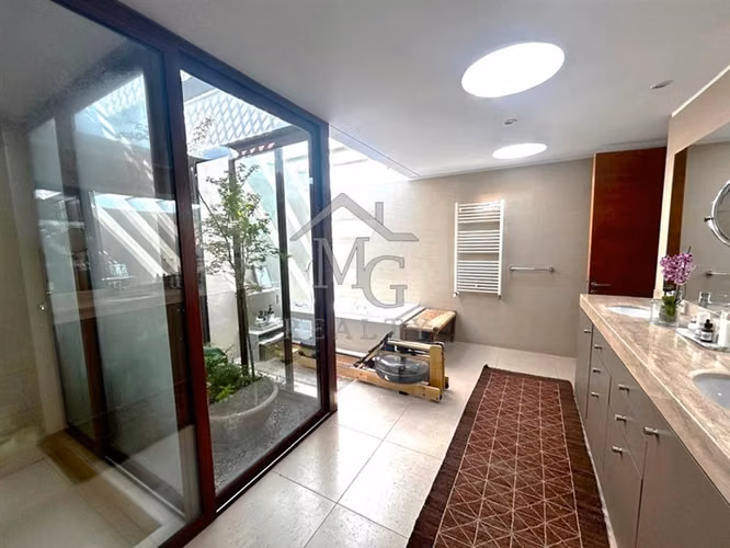 Casa en venta de 4 dorm. en Piedra Roja Colina