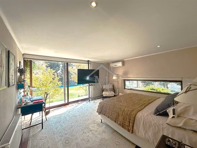 Casa en venta de 4 dorm. en Piedra Roja Colina