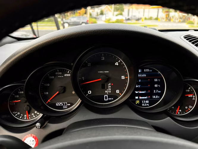 PORSCHE CAYENNE 3.0 DIESEL  2014