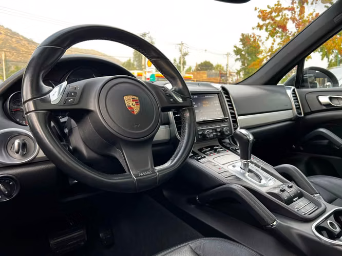 PORSCHE CAYENNE 3.0 DIESEL  2014