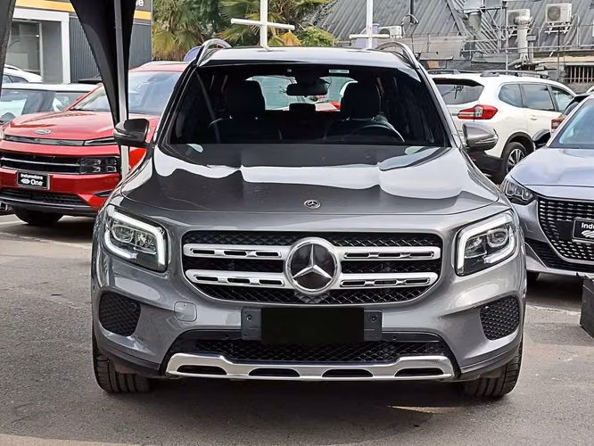 MERCEDES-BENZ GLB 200 2023