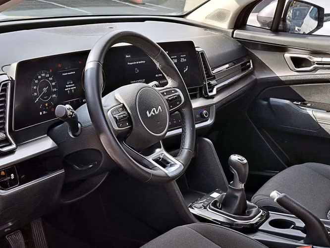 KIA SPORTAGE 2023 - Imagen 7