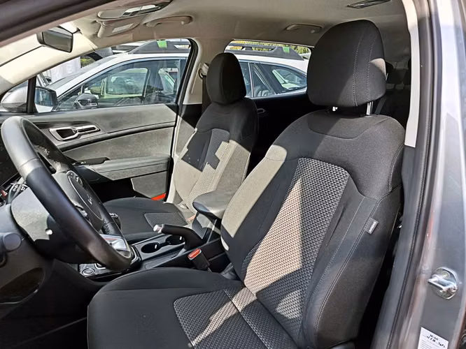 KIA SPORTAGE 2023 - Imagen 9