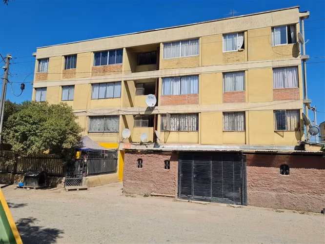 Departamento en venta de 2 dorm. en Lo Espejo