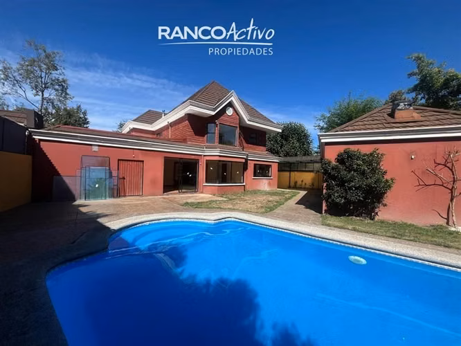 OPORTUNIDAD Casa en venta 5D 4B, en barrio ingles, Temuco