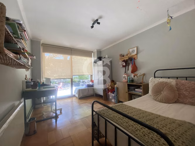 Luminosa casa cercana a colegio San Ignacio