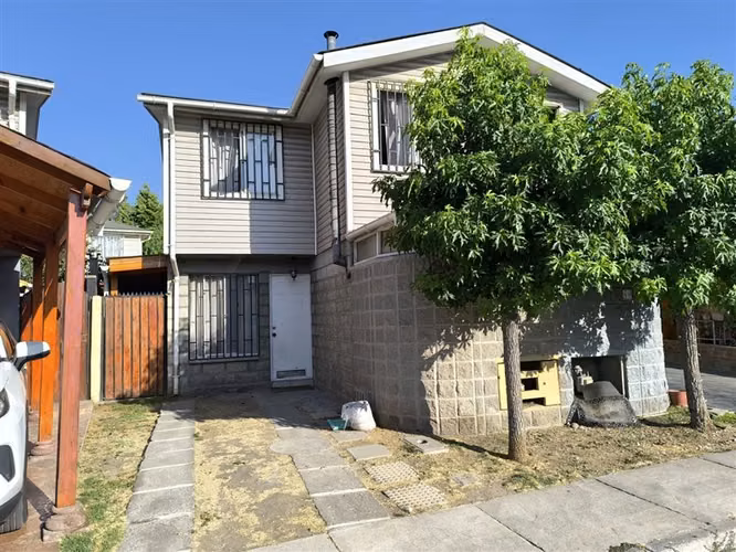 Casa en venta de 3 dorm. en Puente Alto