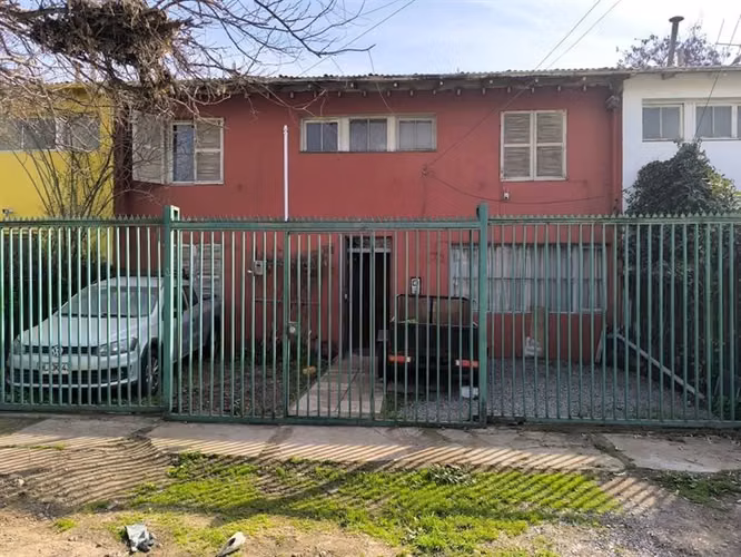 Casa en venta de 5 dorm. en El Bosque