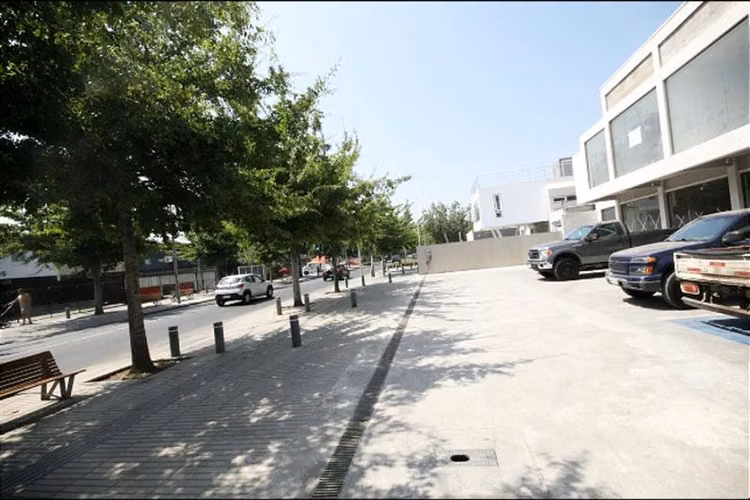 Espacios Comerciales sector Geronimo de Alderete, Vitacura