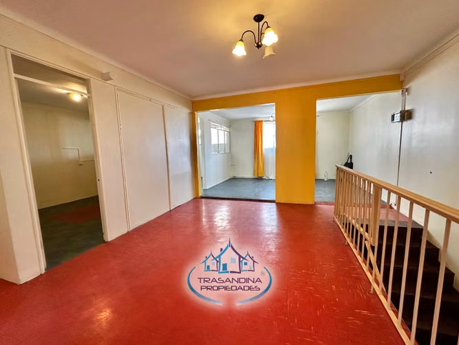 CASA Habitacional con 2 Locales Comerciales – Zona Central