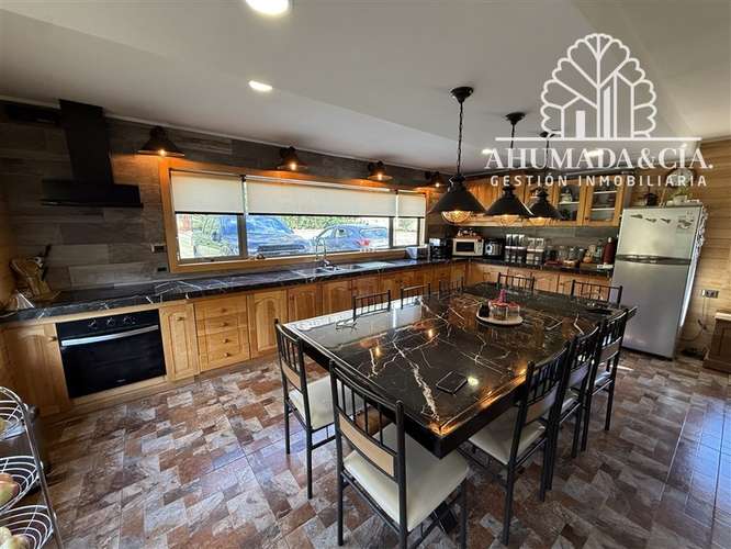 Casa en venta de 5 dorm. en Coihaique - Imagen 2