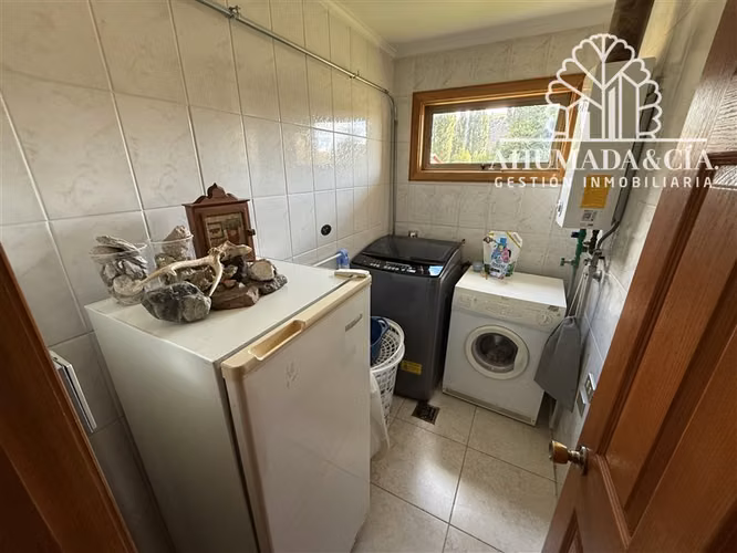 Casa en venta de 5 dorm. en Coihaique