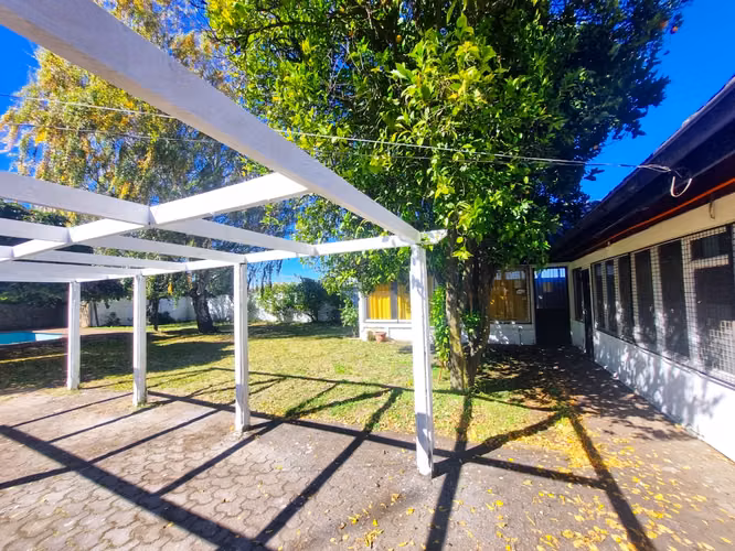 arriendo amplia propiedad de 2.200 m2
