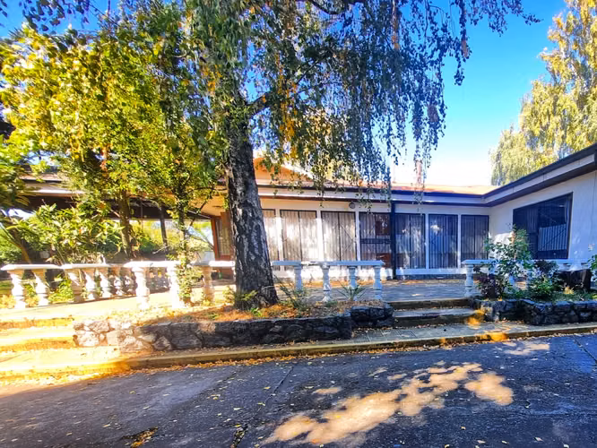 arriendo amplia propiedad de 2.200 m2