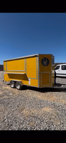 CARRO Food TRuCK AÑO 2022 MEDIDAS 5X2 METROS CASI NUEVO