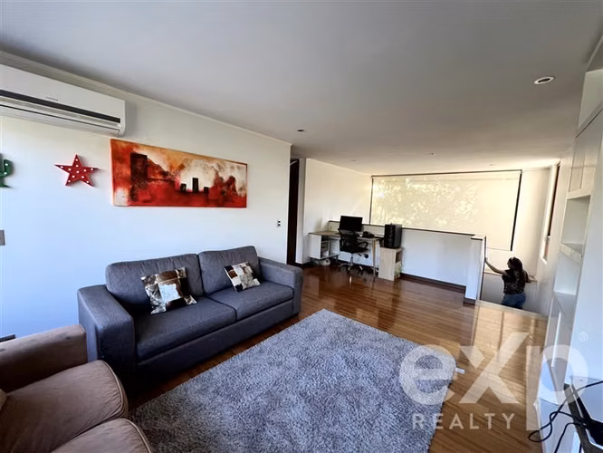 Casa en venta 4 dorm, piscina y quincho en Chamisero