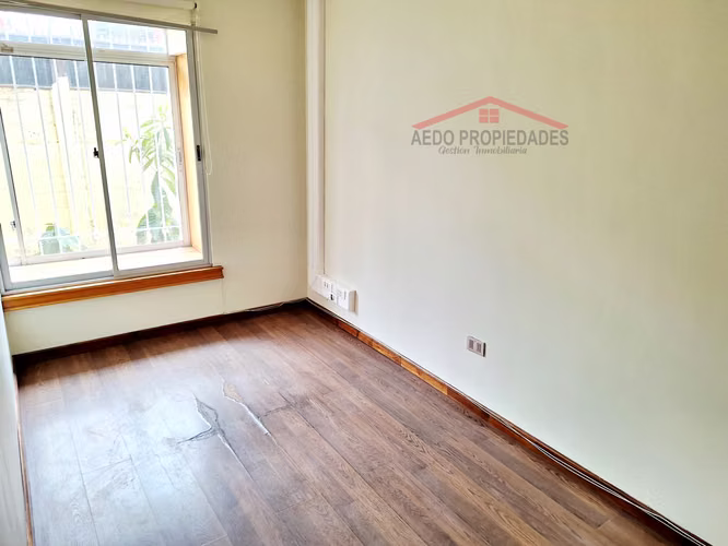 Se Arrienda Amplia Casa con destino administrativo, pleno centro de Quillota.