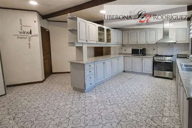 Casa en venta de 6 dorm. en San Fernando