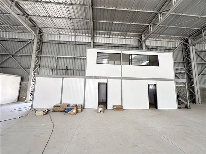 Industrial en Arriendo en Colina