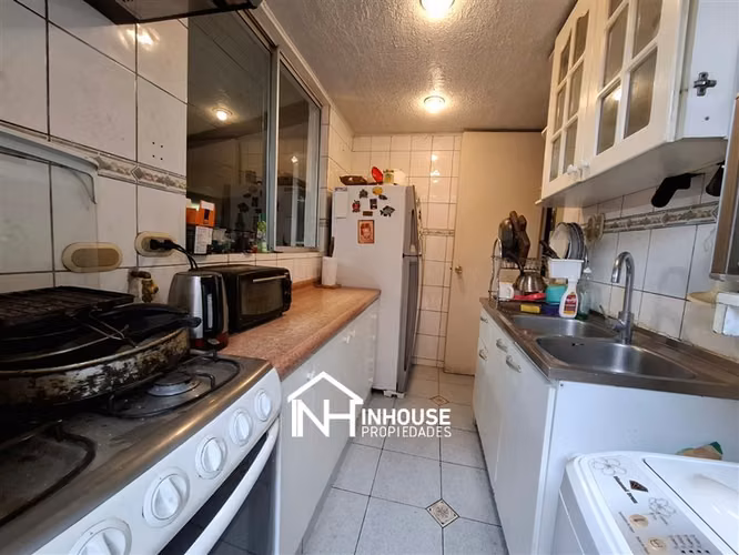 Casa en venta de 4 dorm. en Lo Prado