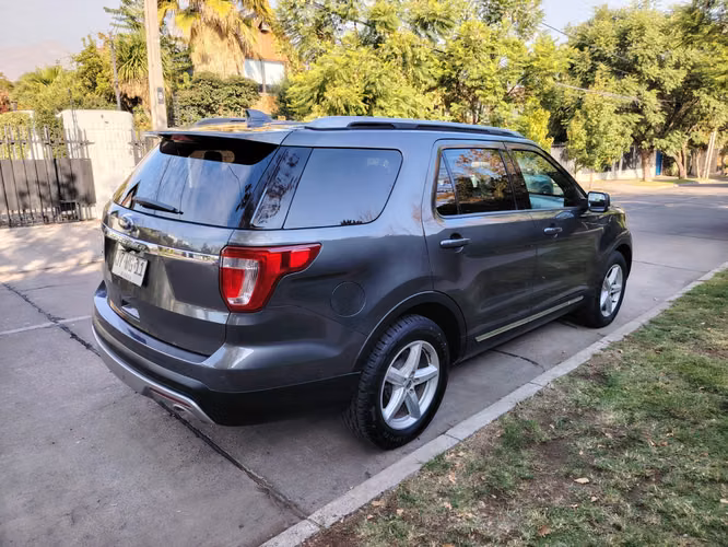 FORD EXPLORER