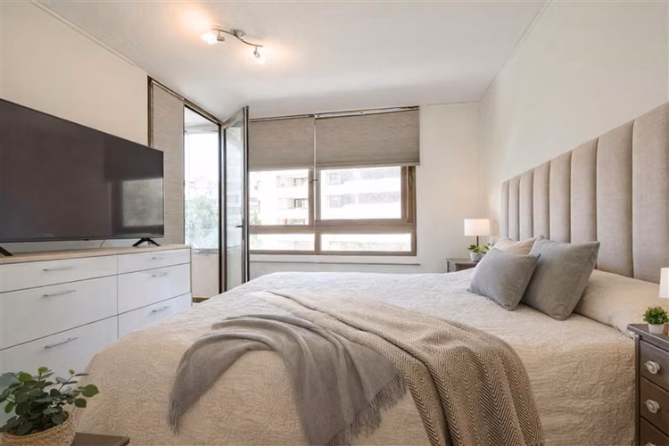 Depto 2D 2B Las Condes Tipo Mariposa 2 Est y Bodega