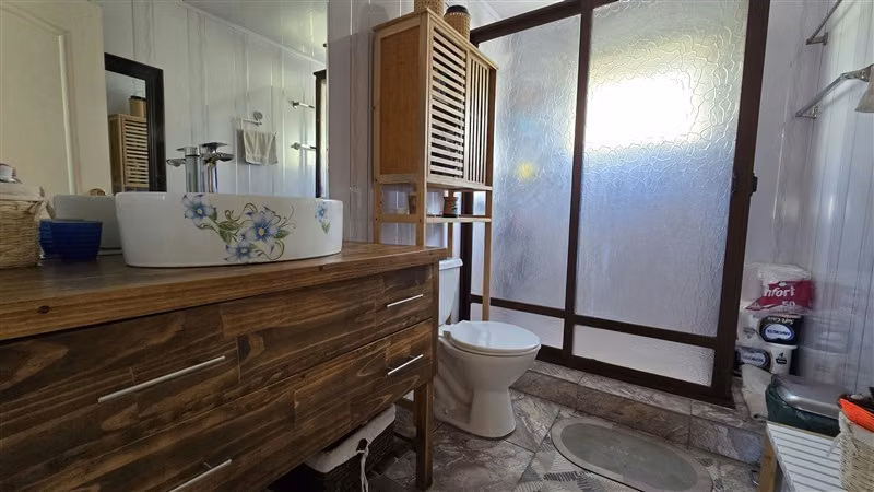 Casa en venta de 5 dorm. en Puerto Varas