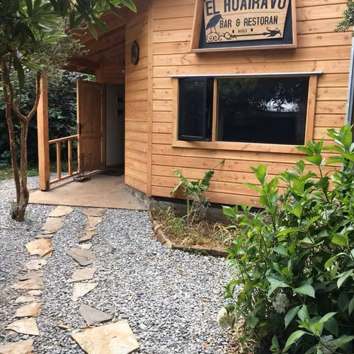 SE VENDE HERMOSO COMPLEJO TURISTICO EL HUAIRAVO, VALDIVIA