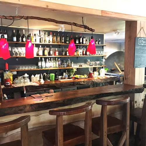 SE VENDE HERMOSO COMPLEJO TURISTICO EL HUAIRAVO, VALDIVIA