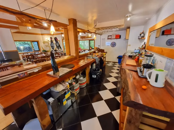 SE VENDE HERMOSO COMPLEJO TURISTICO EL HUAIRAVO, VALDIVIA