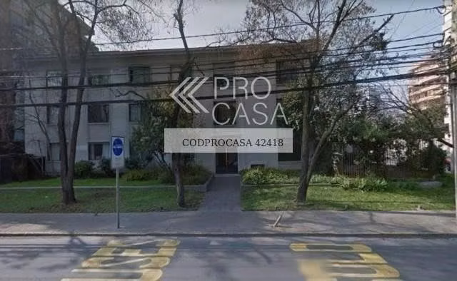 Departamento venta 3 dorm. en Las Condes primer piso jardin