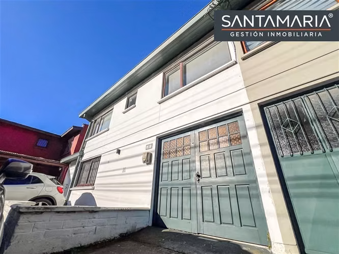 Casa en venta de 4 dorm. en Concepción