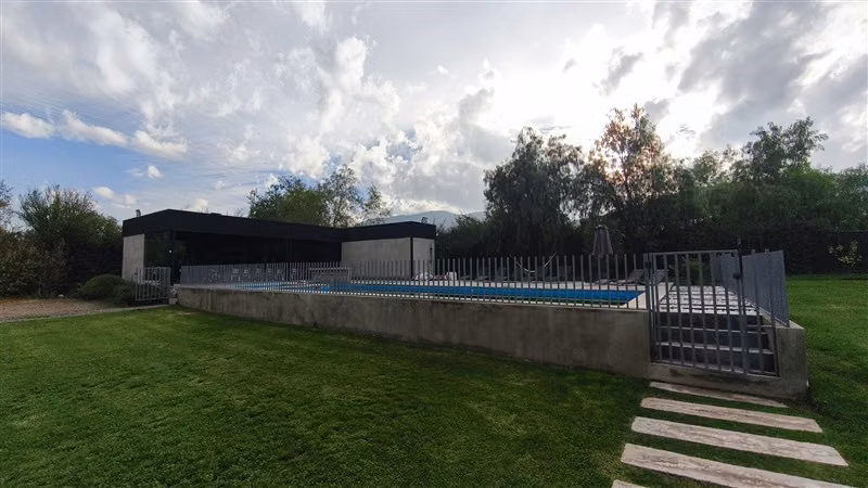 Casa en venta de 7 dorm. en Lampa