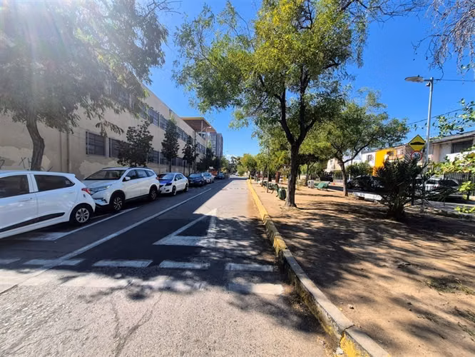 Casa en venta de 3 dorm. en Independencia