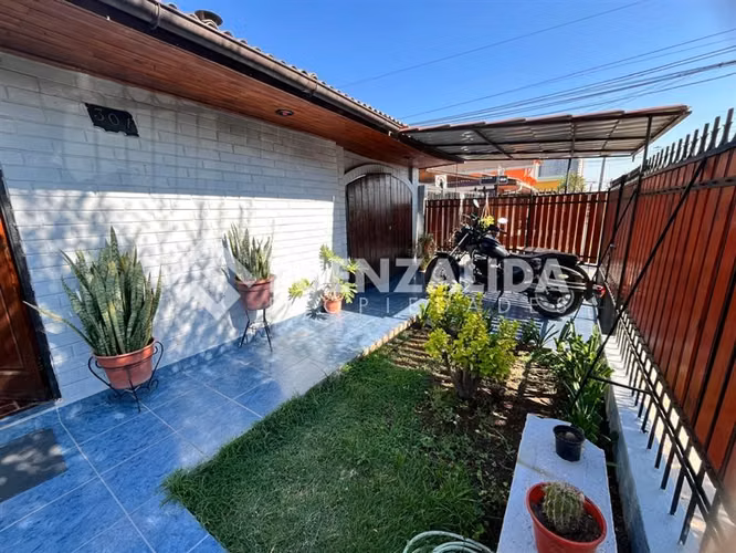 Casa en venta de 3 dorm. en Maipú - Imagen 2